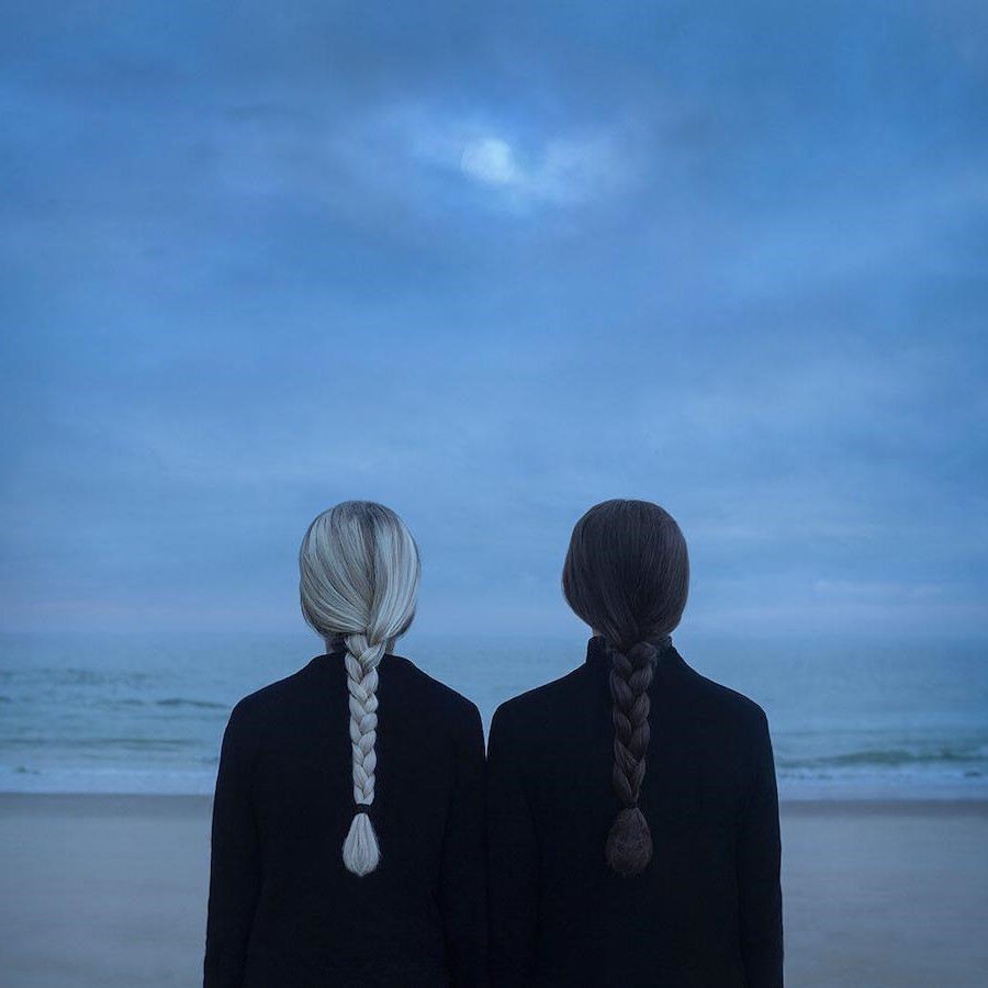 Mar | Fotografía surrealista que estudia el mundo solo de uno solo | Bayas cerebrales