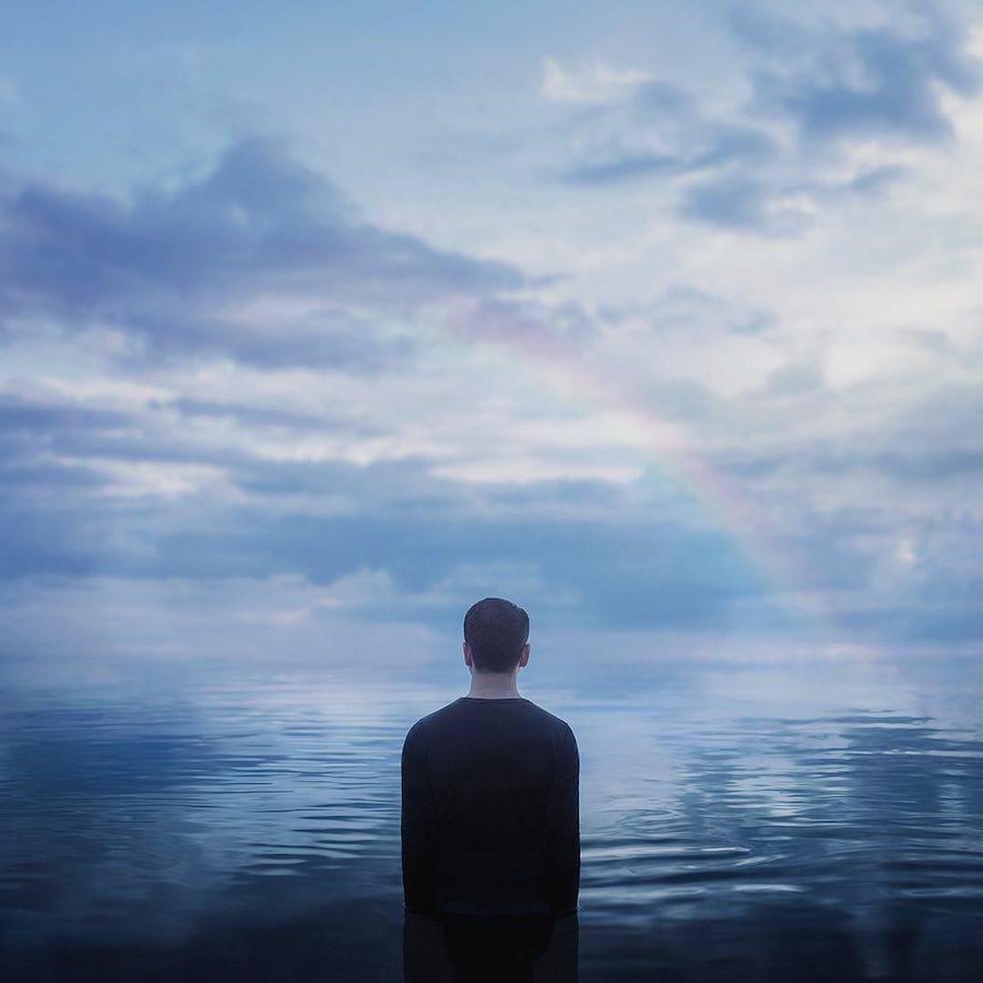 Rainbow | Fotografía surrealista que estudia el mundo solo de uno solo | Bayas cerebrales