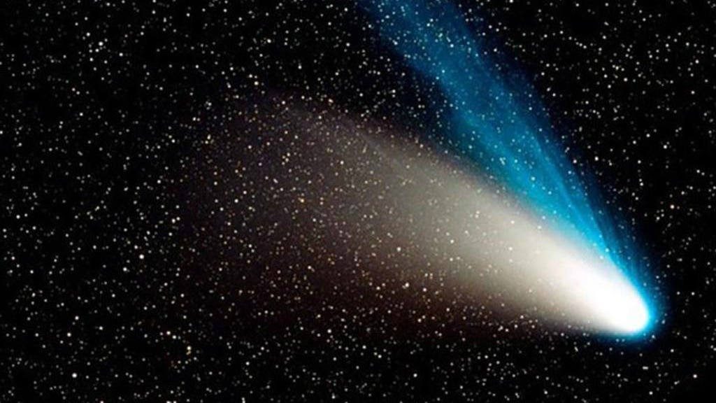 IRAS-Araki-Alcock Comet-4,680,000 km | Los mejores 8 cometas más cercanos al país | Bayas cerebrales