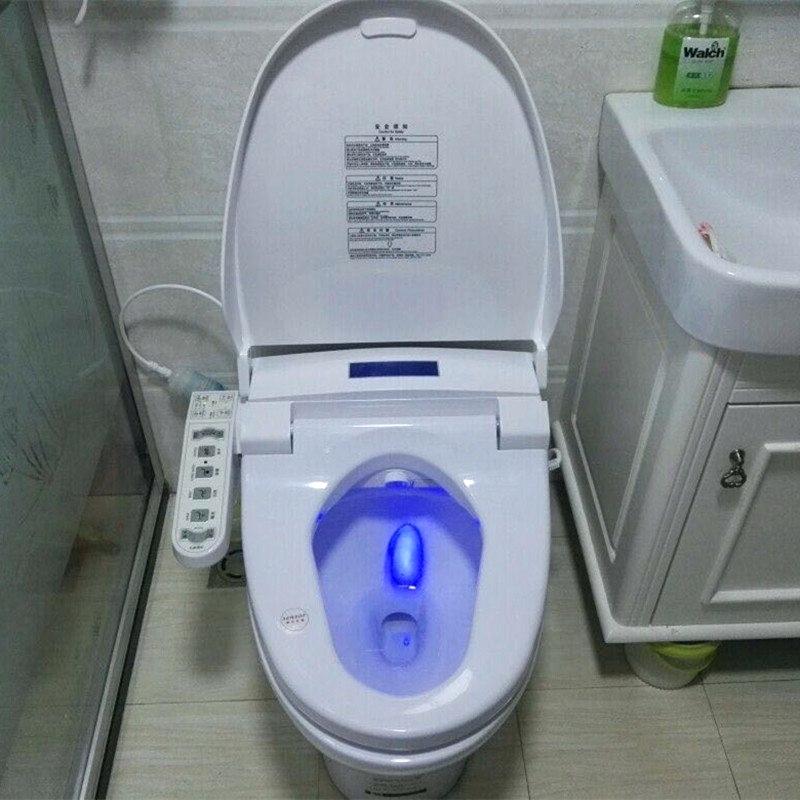 Baños de alta tecnología | 8 Tecnología japonesa diaria loca que quieres que vivas en Japón | Bayas cerebrales
